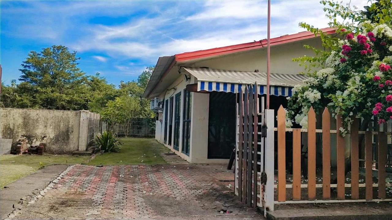Chalet Ahaz, The Place Of Privacy With Outside Sitting Karjat Exterior photo