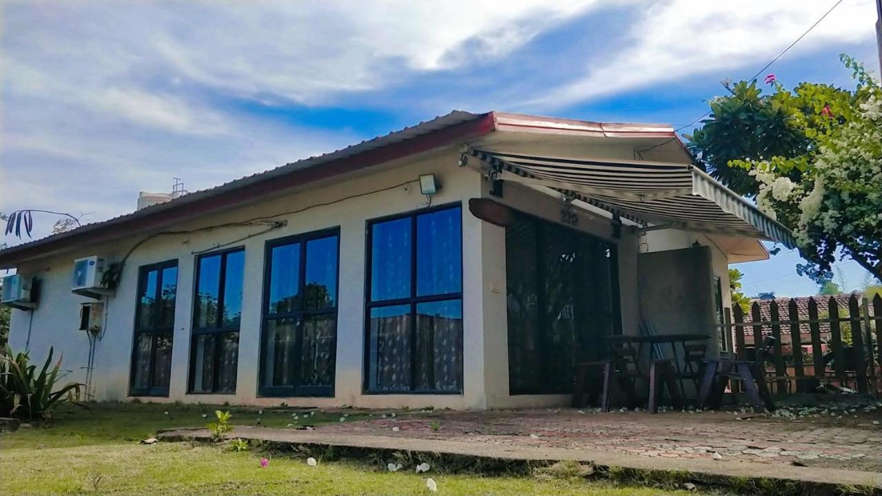 Chalet Ahaz, The Place Of Privacy With Outside Sitting Karjat Exterior photo