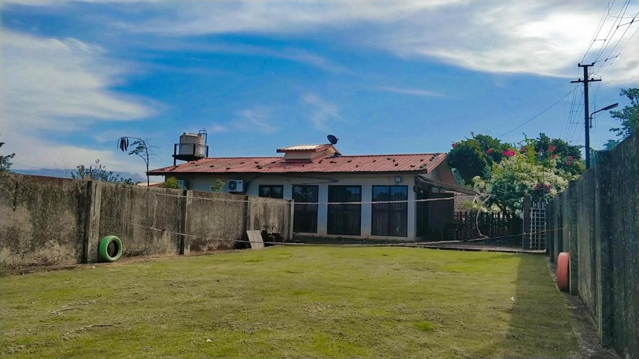 Chalet Ahaz, The Place Of Privacy With Outside Sitting Karjat Exterior photo